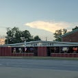 T&R Liquor Store